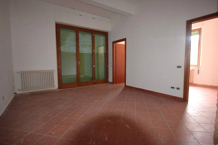 Appartamento con 5 locali in vendita in Centro, Poggibonsi