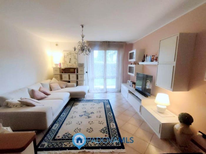 Appartamento quadrilocale in vendita in Via San Leopoldo, Noventa, Noventa Padovana