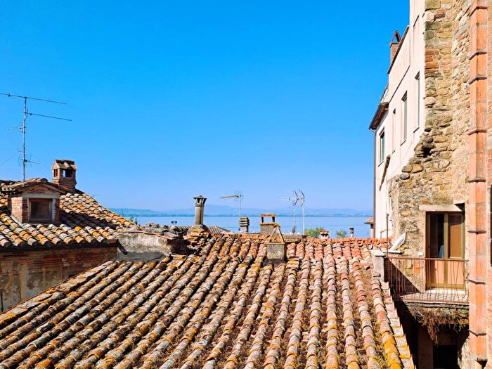 Casa trilocale in vendita in san feliciano, San Feliciano, Magione