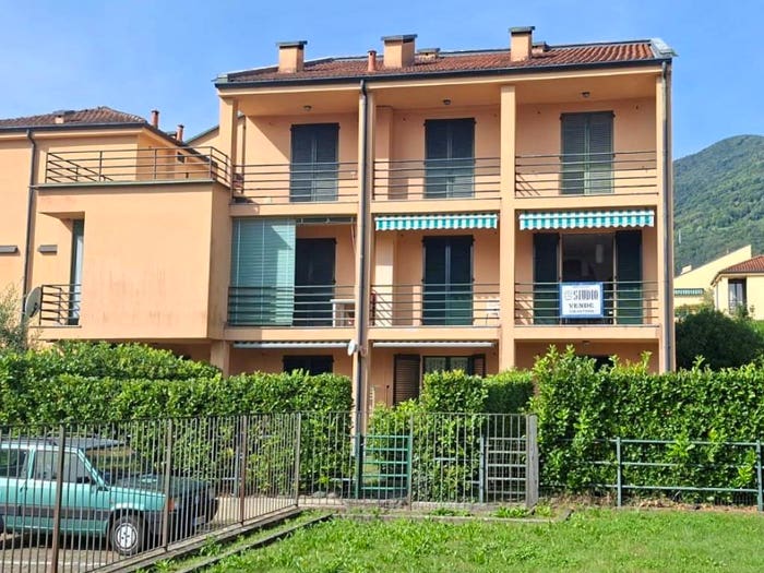 Appartamento trilocale in vendita in Via Laricola, Gravedona, Gravedona ed Uniti