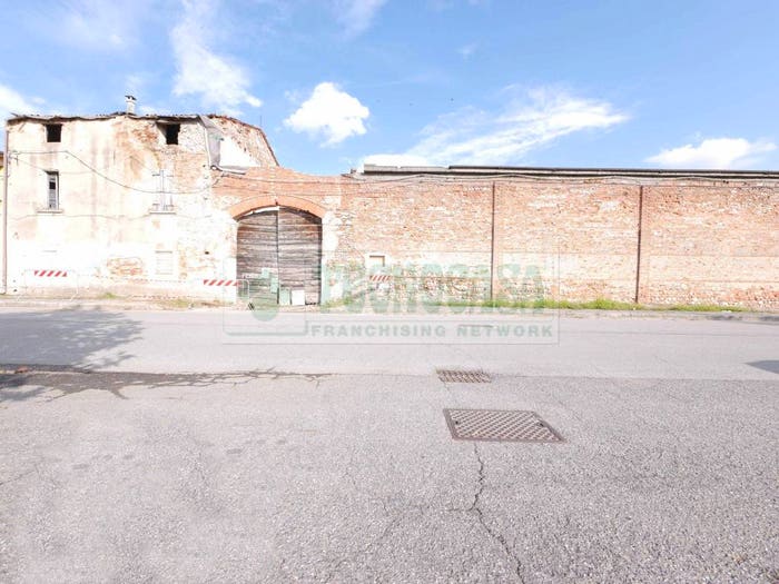 Casa con 6 locali in vendita in Via Roma, Cizzago Comezzano, ComezzanoCizzago