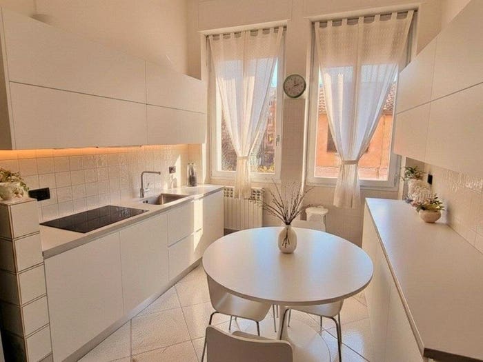 Appartamento con 6 locali in vendita in Via Brusuglio, Affori, Milano