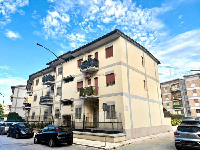 Appartamento trilocale in vendita in Via Vittorio Bachelet, San Pio X, Foggia