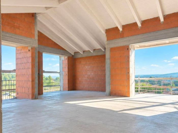 Appartamento trilocale in vendita in Via Gavarno, Scanzorosciate