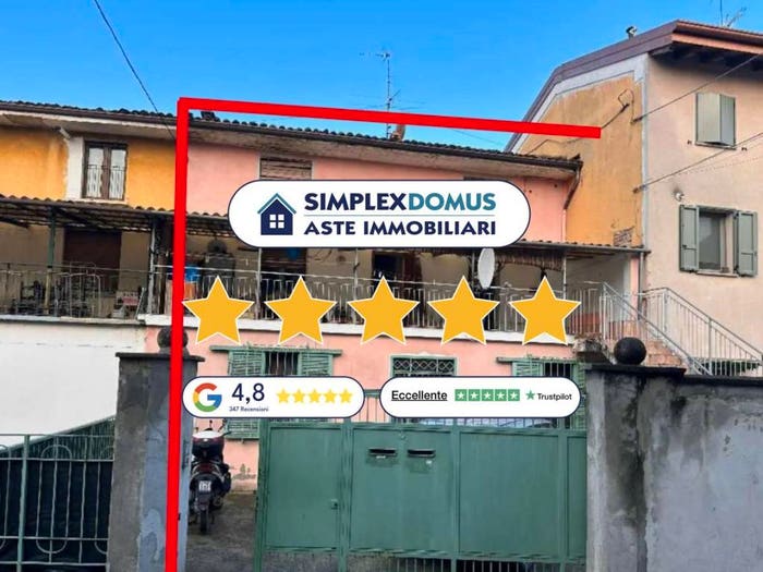 Appartamento con 6 locali in vendita in Vicolo Ritorto, Centro, Manerbio