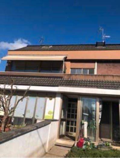 Casa quadrilocale in vendita in Viale Alcide De Gasperi, Motta Visconti