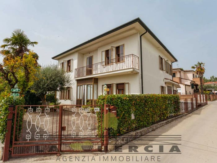 Casa con 5 locali in vendita in VIA CHIESETTA, San Bortolo, Monselice