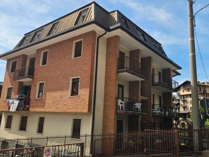 Appartamento bilocale in vendita in Via Giuseppe Verdi, Centro, Esino Lario