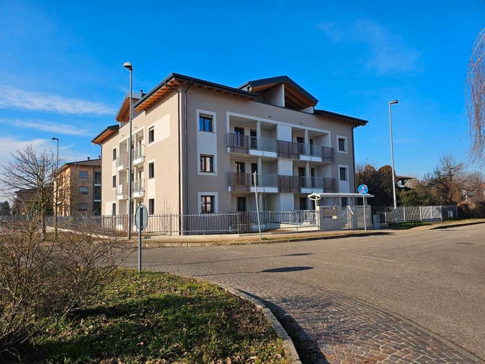 Appartamento trilocale in vendita in Via Giovanni Di Bella, Casorate Primo