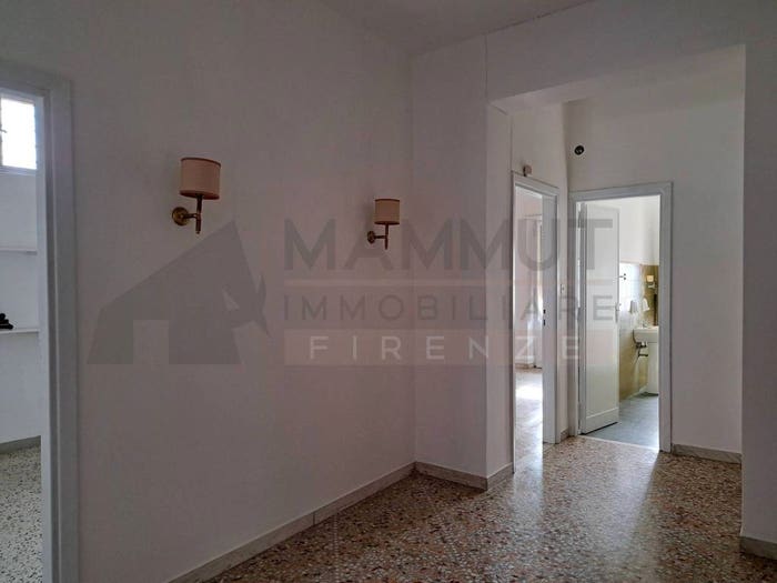 Appartamento trilocale in vendita in Via delle Ghiacciaie, Fortezza Stazione, Firenze