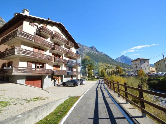 Appartamento trilocale in vendita in Via Molini, Isolaccia, Valdidentro