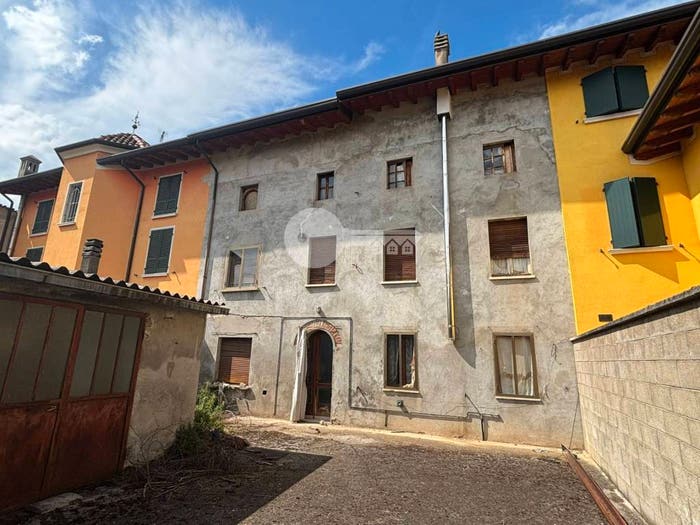 Casa con 5 locali in vendita in Via Dante Cusi, Centro, Gambara