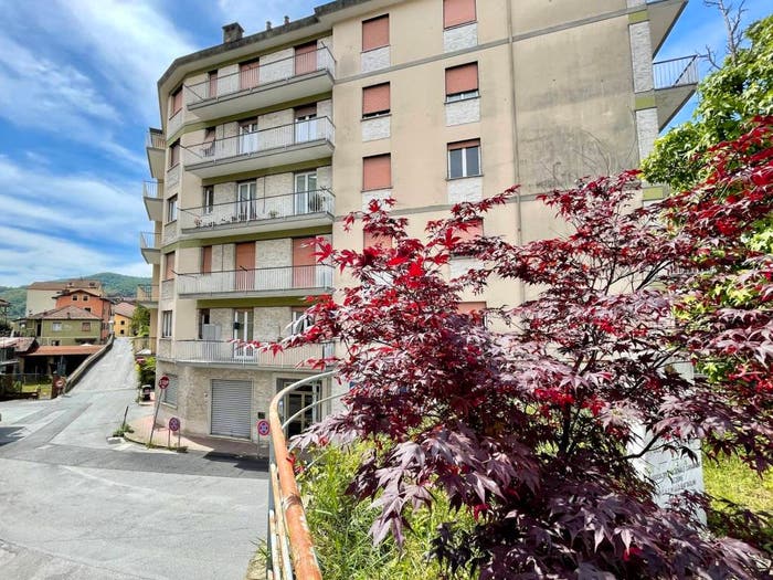 Appartamento trilocale in vendita in Via Luigi Nino Malerba, Centro, Busalla