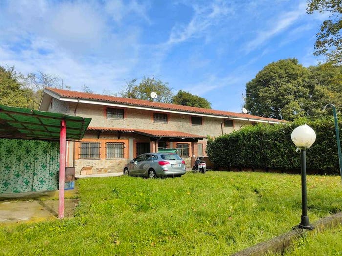 Appartamento con 6 locali in vendita in via dei soliti, Castagneto Po