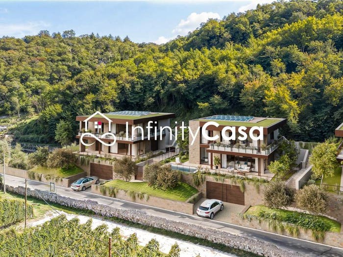 Casa quadrilocale in vendita in Affi