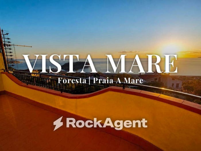 Appartamento con 5 locali in vendita in Contrada Saracinello, Praia a Mare