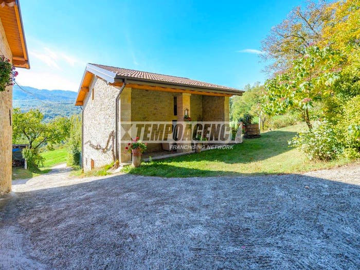 Casa in vendita in Via Sassorosso, Pavullo nel Frignano