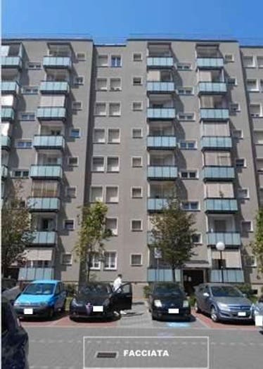 Appartamento trilocale in vendita in Via Filippo De Pisis, Quarto Oggiaro, Milano