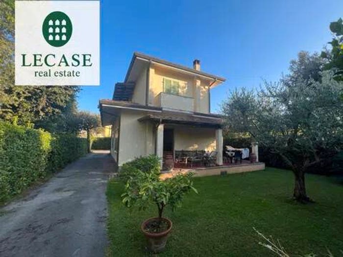 Casa con 5 locali in vendita in Vittoria Apuana, Forte dei Marmi