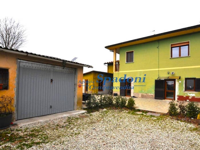 Casa con 6 locali in vendita in Via della Capanna, La Capanna, Chiesina Uzzanese