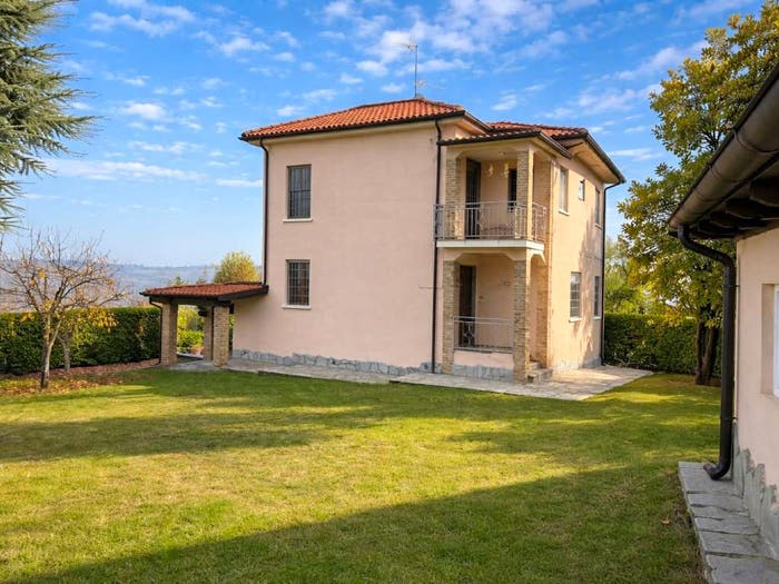 Casa con 5 locali in vendita in Cassinassa, Centro, Castana