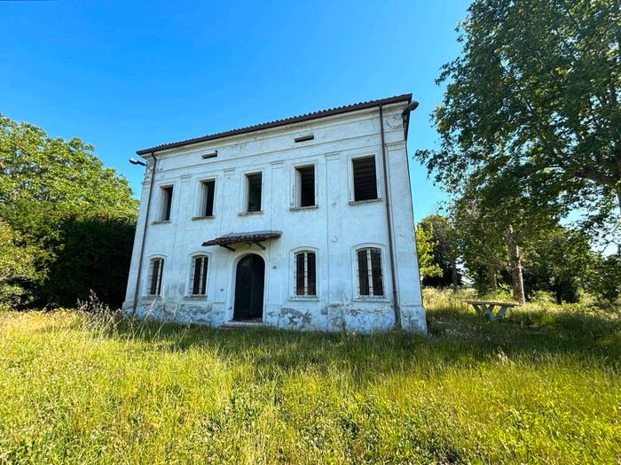 Casa con 6 locali in vendita in Strada Guberte, Marcaria