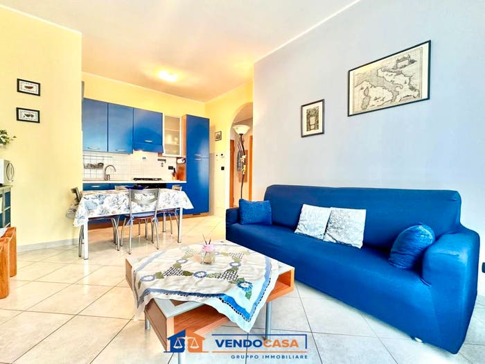 Appartamento bilocale in vendita in Via Umberto Giordano, Centro, Loano