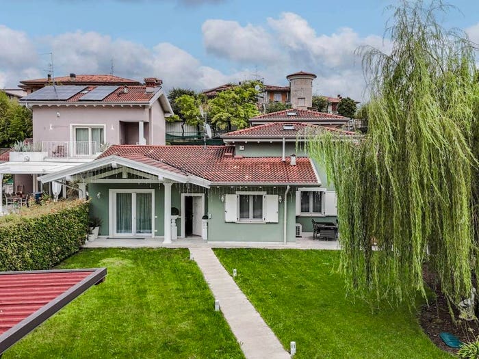 Casa quadrilocale in vendita in Via Maggio, Lonato del Garda