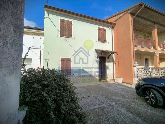 Casa con 6 locali in vendita in VICOLO BREDE, Fontanella Grazioli, Casalromano