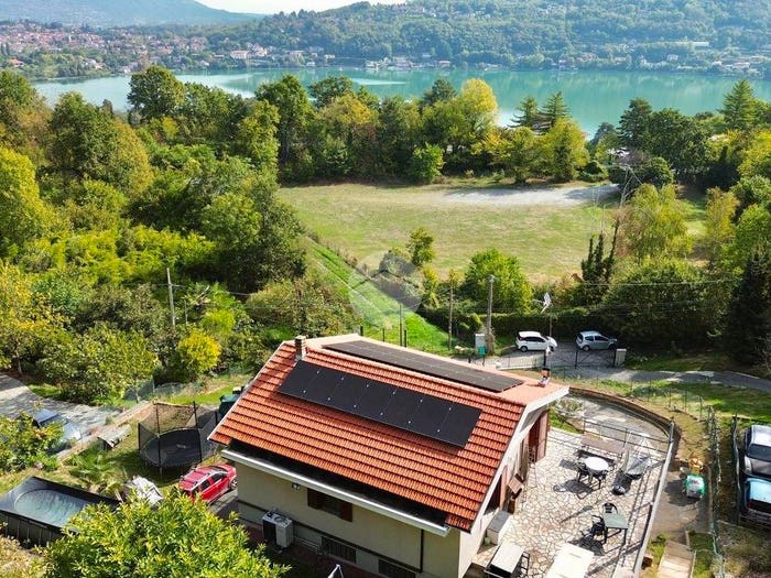 Casa con 6 locali in vendita in Via Sacra San Michele, Avigliana