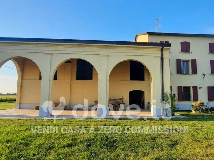 Casa con 6 locali in vendita in Via Strezzetto, Centro, Novi di Modena