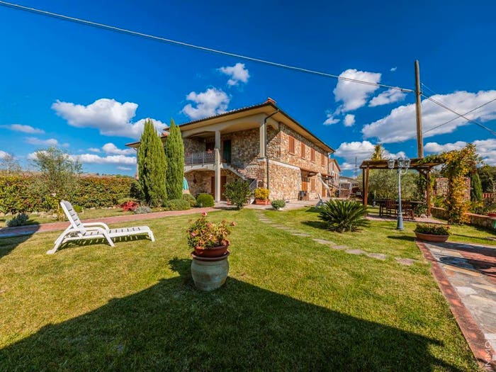 Casa con 6 locali in vendita in Strada Provinciale Montecatini Val di Cecina, Montecatini Val di Cecina