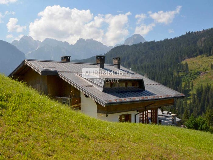 Casa con 5 locali in vendita in Salvades, San Nicolò di Comelico