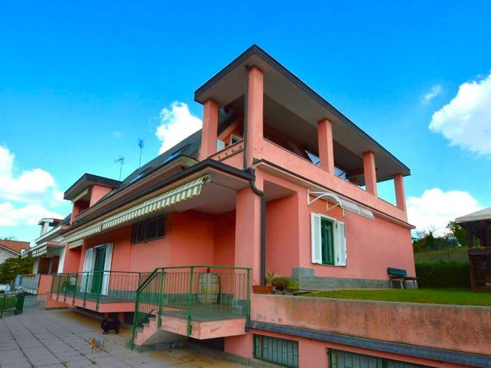 Casa con 6 locali in vendita in via Umberto I A, Centro, Trofarello