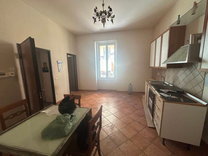 Casa con 6 locali in vendita in Via Nuova Poggioreale, Centro Direzionale, Napoli