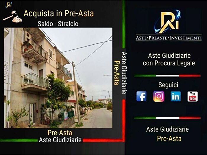 Appartamento con 5 locali in vendita in Via Dromo I, Centro, Bovalino