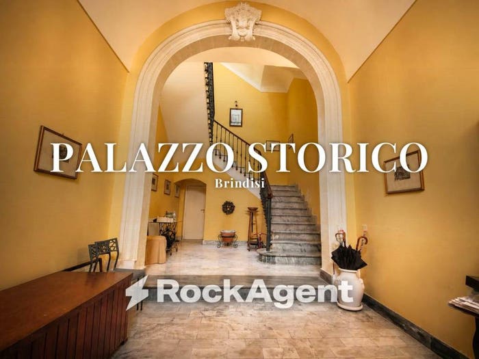 Casa con 6 locali in vendita in Via Bari, Centro Storico, Brindisi