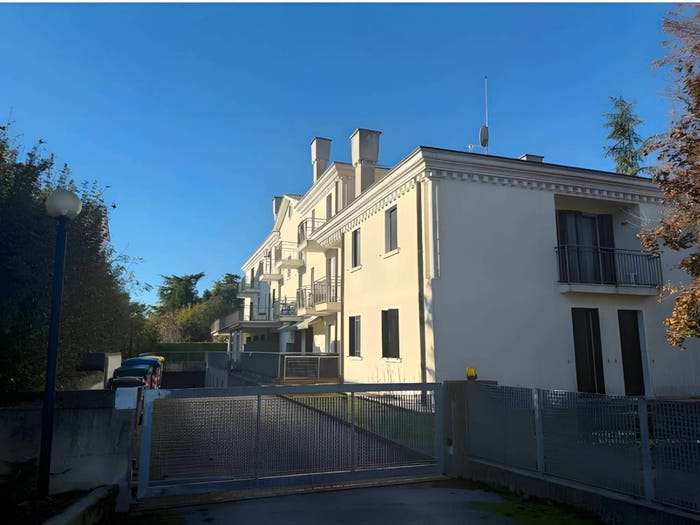 Appartamento trilocale in vendita in Via Roma, Centro, Meolo