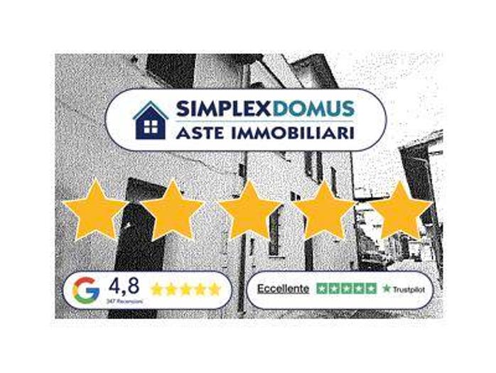 Appartamento trilocale in vendita in Via Isola Bella, Centro Storico, Foligno