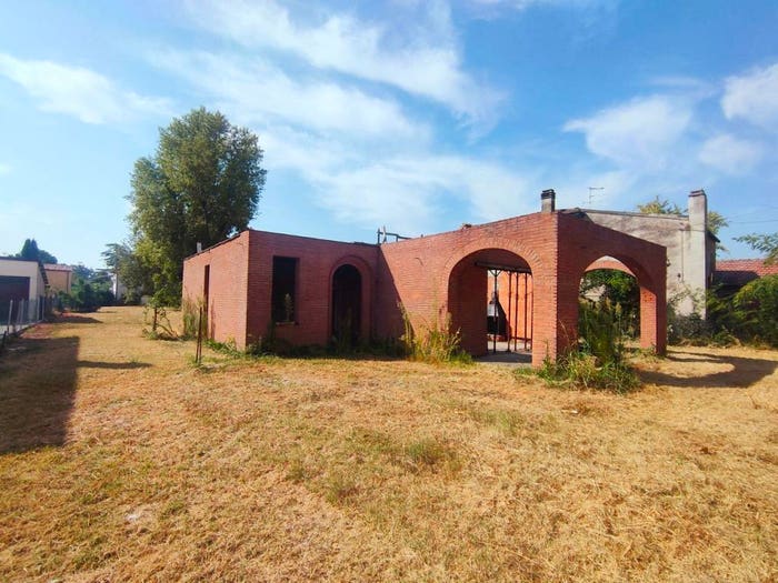 Casa con 6 locali in vendita in Via Enrico Toti, Vallone, Canaro