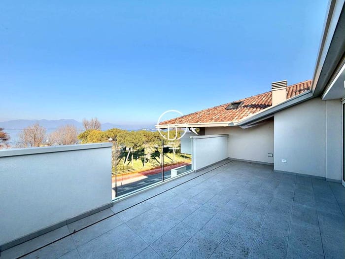Casa trilocale in vendita in Via Francesco Agello, Rivoltella, Desenzano del Garda