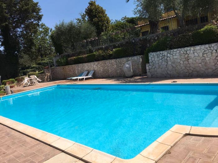 Casa con 6 locali in vendita in Via Baccanello, Formello