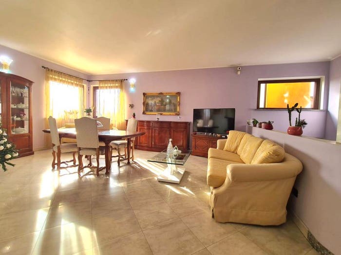 Casa con 6 locali in vendita in Via Lombardia, Ravello Villastanza Villapia, Parabiago