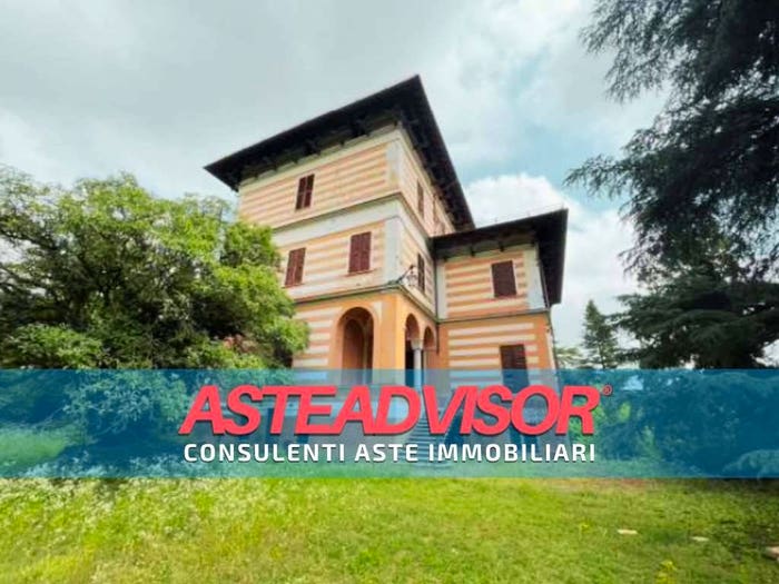 Casa con 6 locali in vendita in Strada Villalvernia, Novi Ligure
