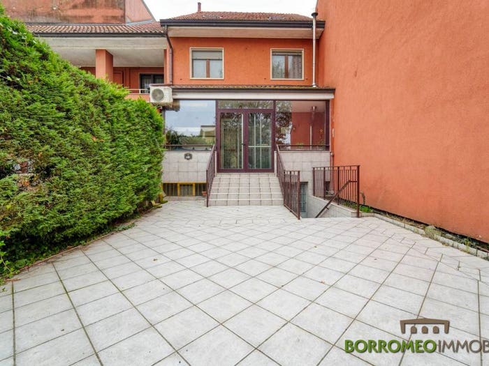 Casa con 5 locali in vendita in Via Martiri della Libertà, Bustighera, Mediglia