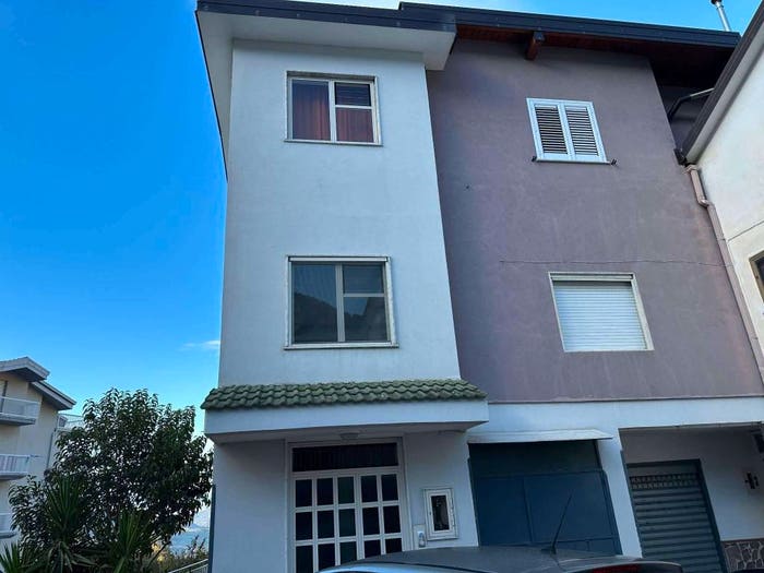 Appartamento trilocale in vendita in via Patriello, Gauro, Montecorvino Rovella