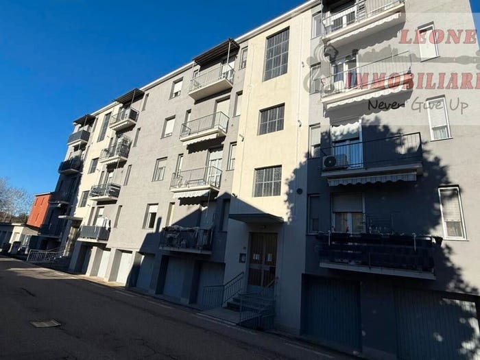 Appartamento trilocale in vendita in Via Giovanni XXIII, Centro, Landriano