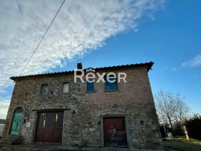 Casa quadrilocale in vendita in Località Fratta, Fratta Santa Caterina, Cortona