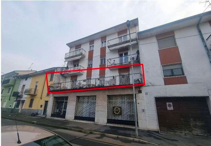 Appartamento quadrilocale in vendita in Via mezzano trecate no italia, Centro, Trecate
