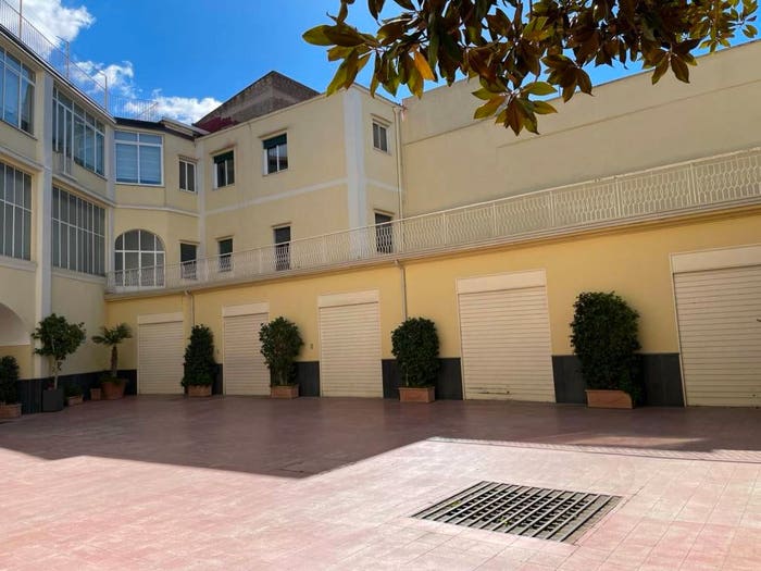 Appartamento con 5 locali in vendita in Via Francesco Orabona, Aversa